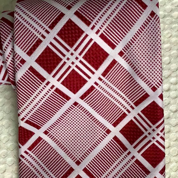 Vintage Oleg Cassini Wide Neck Tie Maroon Plaid - Picture 2 of 4